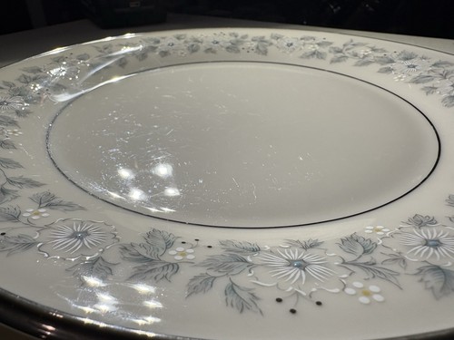 Lenox Windsong Dinner Plates Set of 2 – 10.5” Ivory Bone China Platinum Trim - Picture 9 of 13