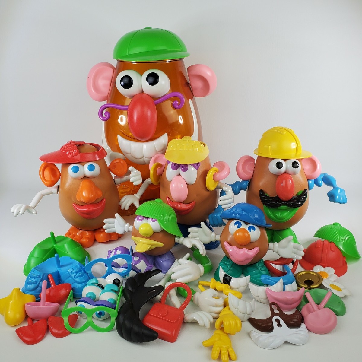 Mr. Potato HeadとMrs. Potato Headの2体セット Amazon.com: Playskool Mr Potato Head and Mrs Potato Head