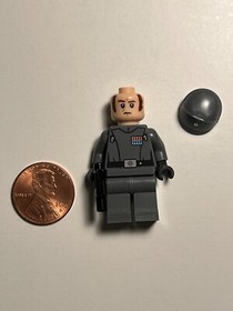 Lego Star Wars Imperial Officer w/ Blaster EP 4-6 2017 75184