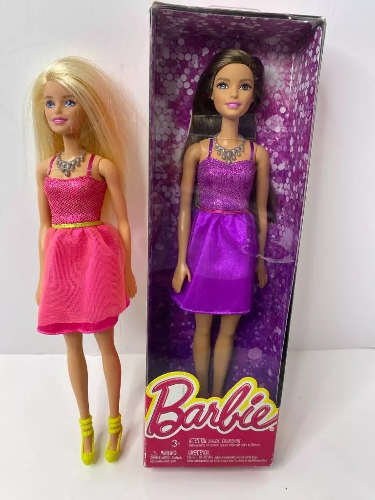 BARBIE FASHION MATTEL T7439/DGX58 039302