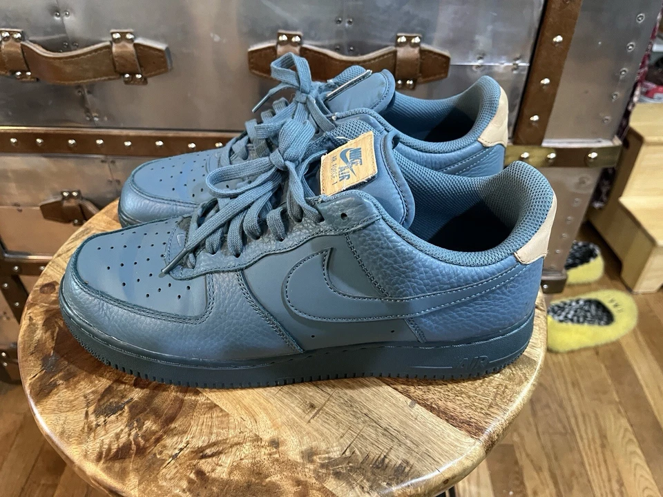 NIKE AIR FORCE 1 LOW '07 LV8 1 AZUL AHUMADO 718152 017 US 11 Foto 4 de 4