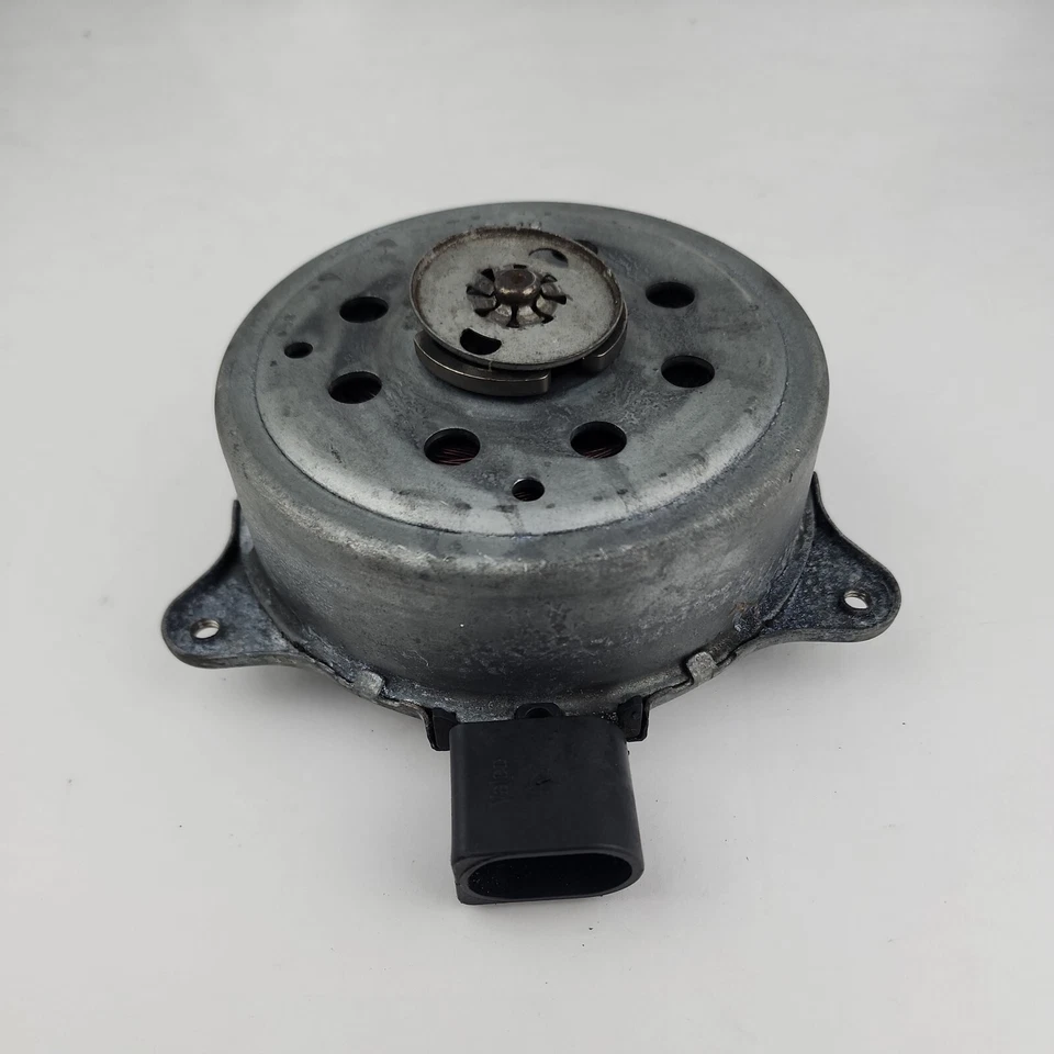 Ventilador del motor de refrigeración del radiador OEM 993454J para AUDI A4 Quattro 2009-2012 Foto 4 de 4