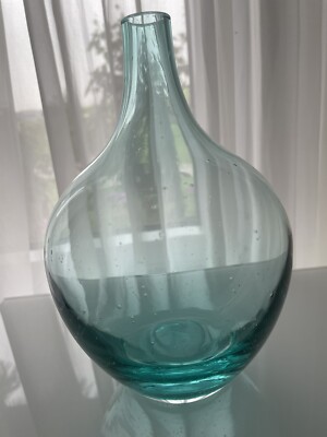 Vintage Glasvase mit Luftblasen im Glas, Mid-Century Stil, Aquamarin  20 cm 620g