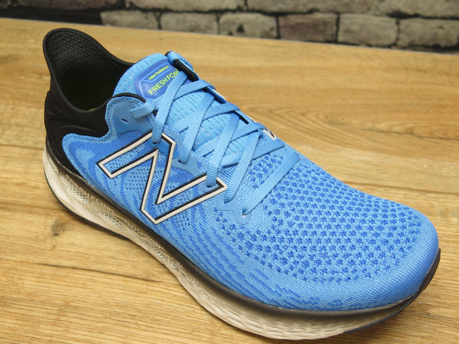 Men's New Balance 1080 V11 Helium/Black 