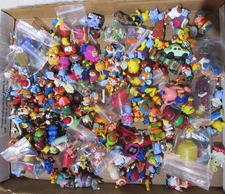2 lbs Boix Ferrero Kinder Surprise random lots of 70+ toys