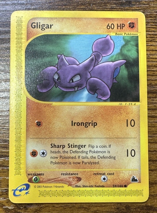 Pokemon Card - Gligar Skyridge 59/144 Common