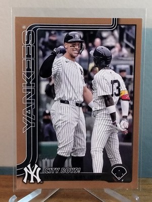 VETERAN COMBOS 2025 Topps Gold Update Series /2025 # US85 New York Yankees 