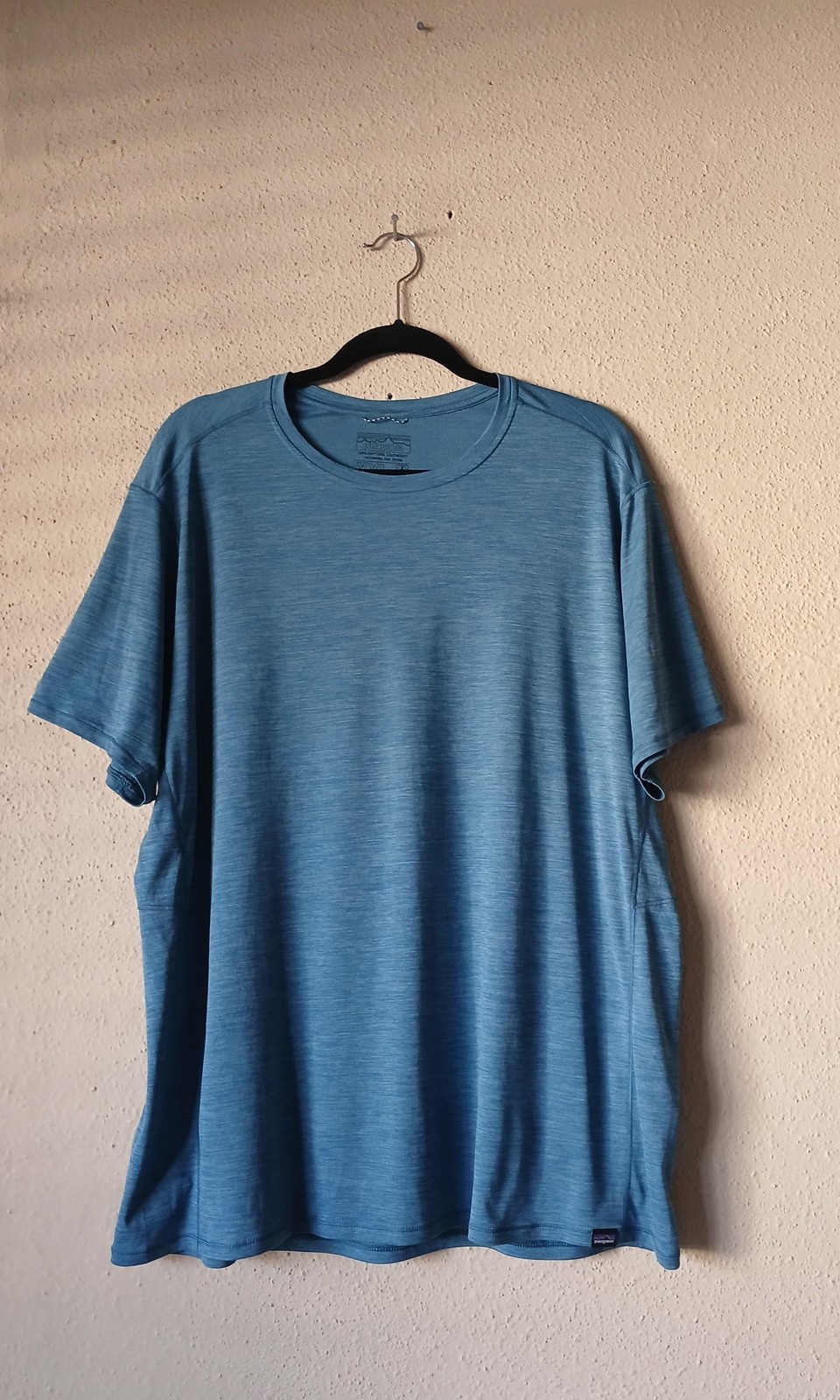 Patagonia Shirt Mens 2XL Blue Capilene Cool Lightweight Performance Running Tee