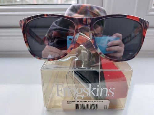 OAKLEY SUPREME GRENOUILLES BLANC VILLE NOIR IRIDIUM NEUF DANS SA BOÎTE V RARE 2007