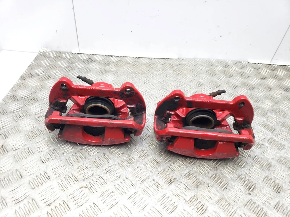 PAR DE PINZAS DE FRENO DELANTERAS IZQUIERDA Y DERECHA SKODA OCTAVIA MK3 5E 2014 2.0 DIÉSEL Foto 3 de 4