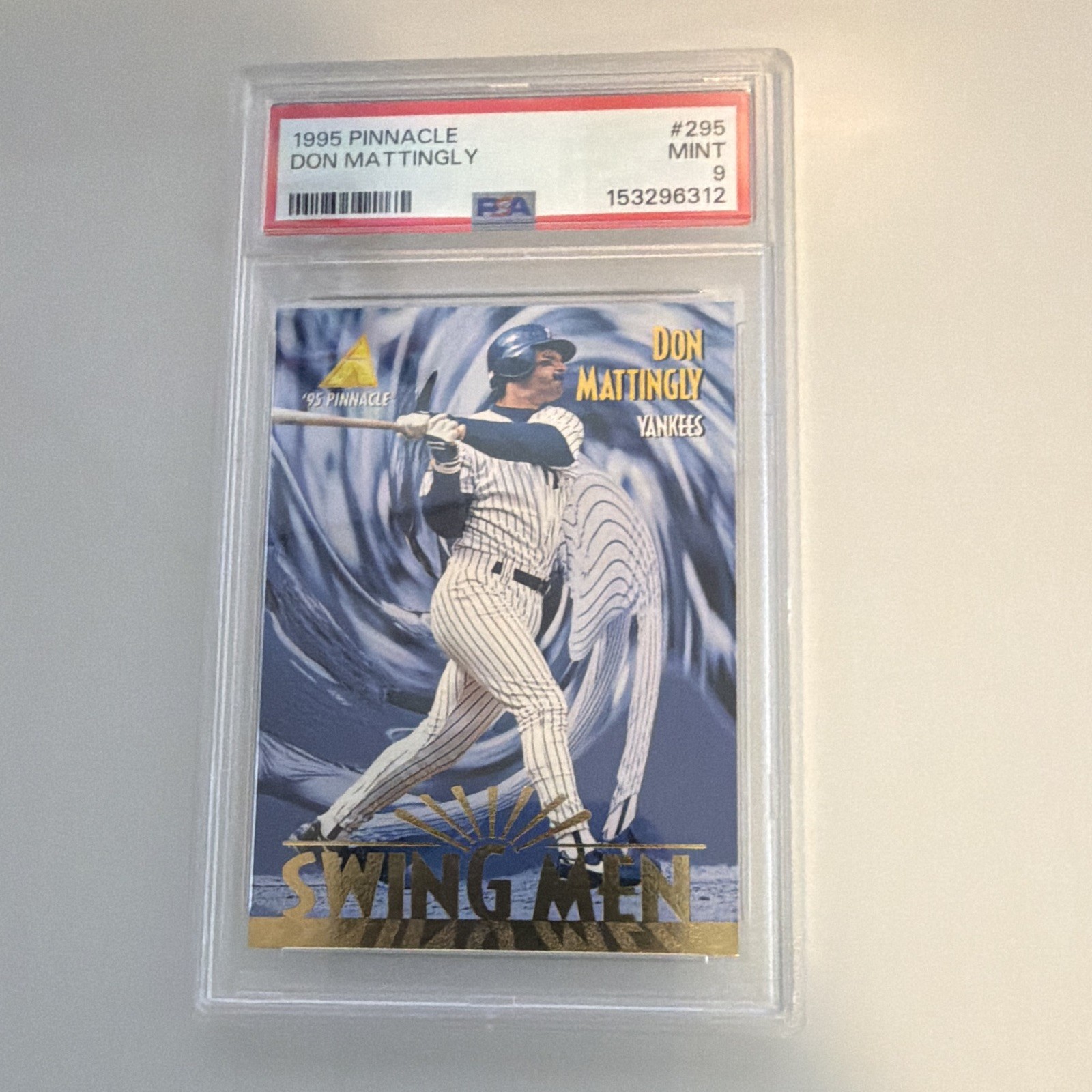 1995 Pinnacle Swing Men Don Mattingly New York Yankees #295 PSA 9 Mint
