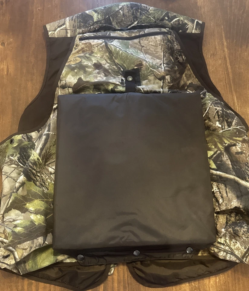 Remington Realtree Turkey Hunting Vest Sz: M/L Regular With Padded Seat Preowned - Image 4 of 4