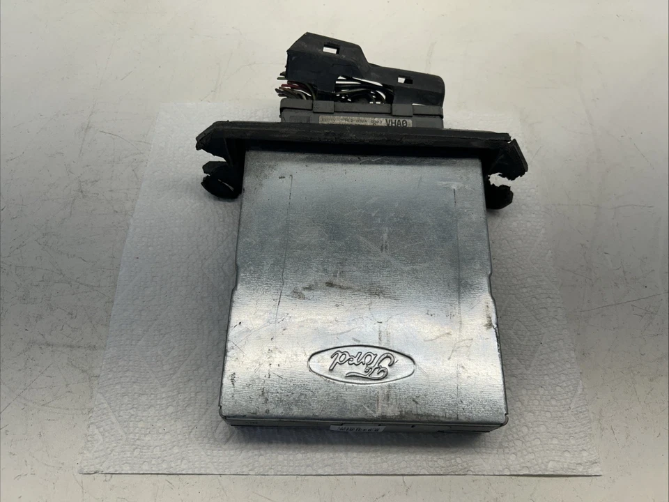 Módulo de controle de computador motor fabricante de equipamento original 1999 - 2000 Ford Ranger 4.0L XL5F-12A650-BEA - Imagem 2 de 4
