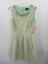 Pre-Owned Tahari Green Size 8 Floral Knee Length Sleeveless Dress