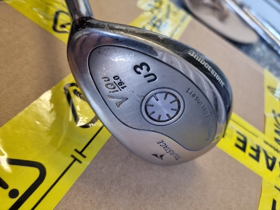 Bridgestone Tourstage ViQ 19° U3 Hybrid Regular Graphite Shaft Tour Stage Grip - Image 2 of 4