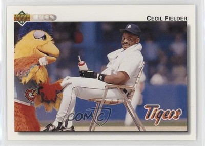 1992 Upper Deck Factory Set Gold Hologram Cecil Fielder San Diego Chicken #255