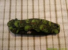 Green Skull knife (165249B)