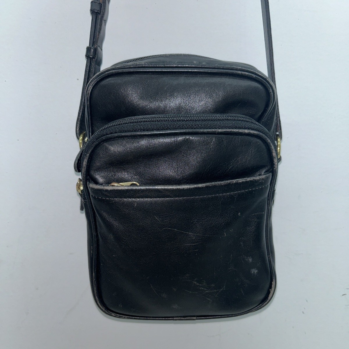 Vintage COACH Black Heritage Flight Camera Handbag Crossbody