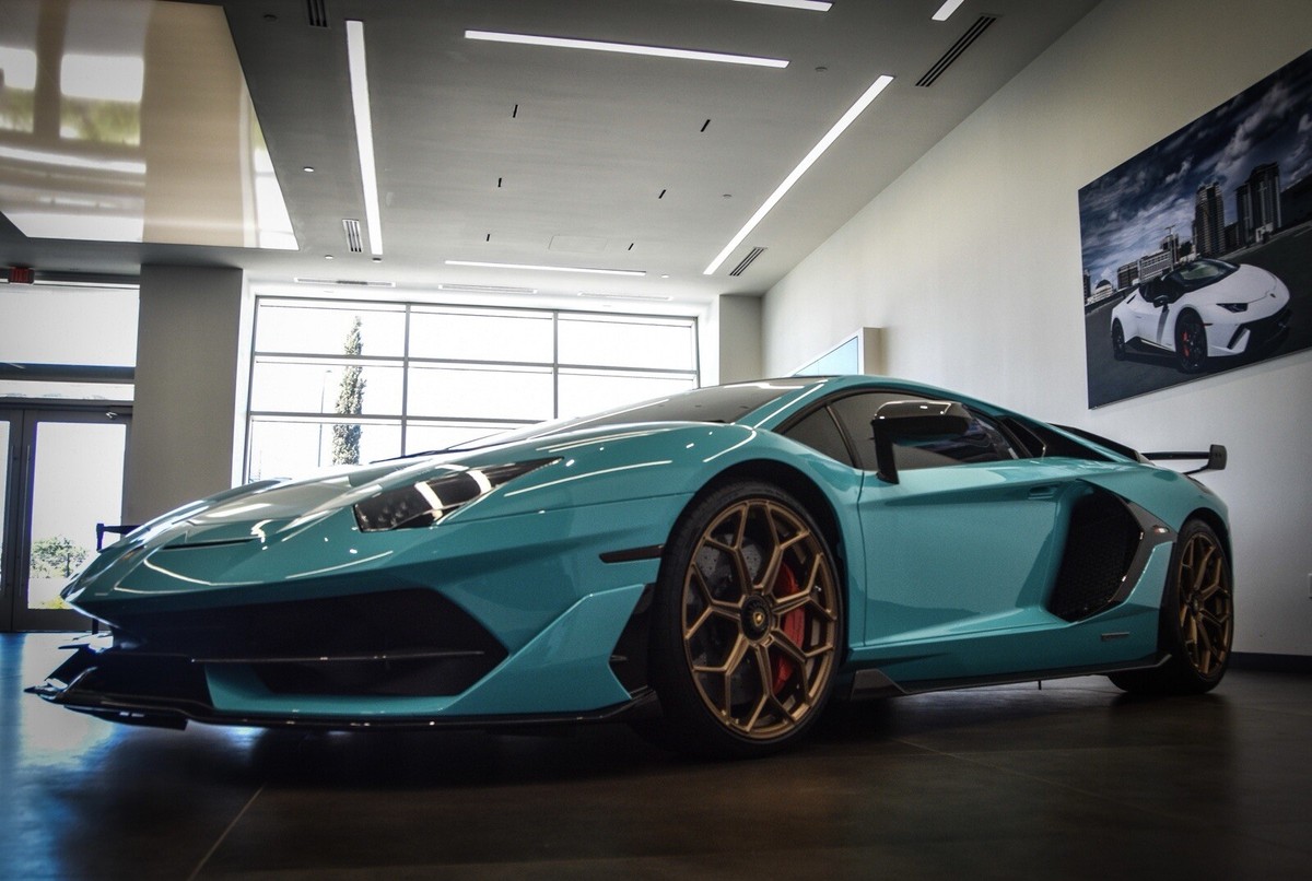 Autoart Lamborghini Aventador SVJ 水色 1/18 AUTOart Lamborghini Aventador SVJ (Blu Glauco)