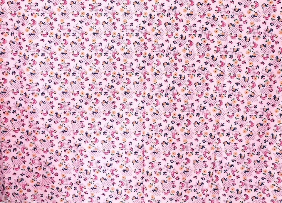 VTG  Pink Floral Lightweight Flannel Polyester Fabric 96”x46” Roosters Horses - Image 4 of 4