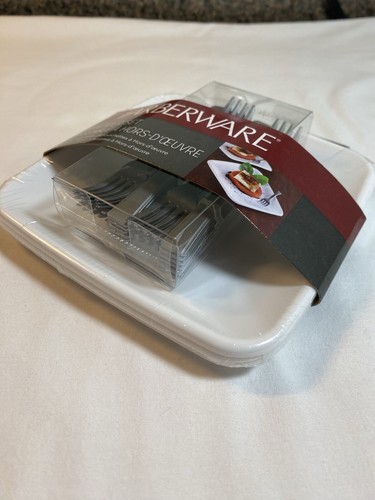 Set antipasti Farberware con 24 mini forchette e 4 piccoli piatti - Foto 6 di 6