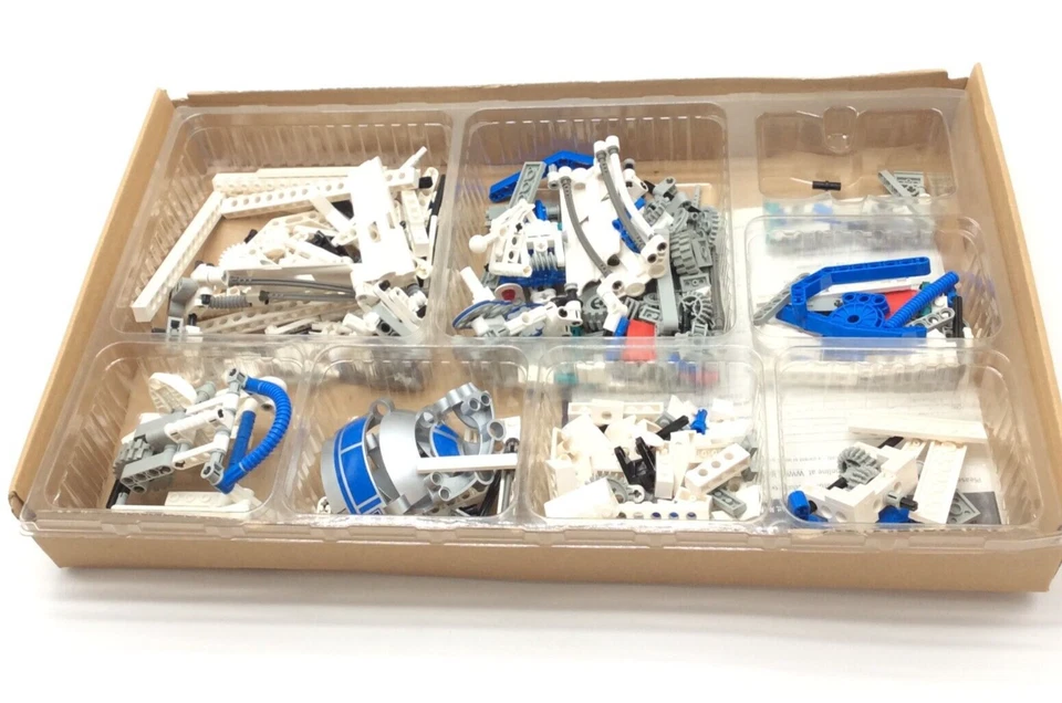 LEGO STAR WARS 9748 Droid Developer Kit - Incomplete - Image 2 of 4