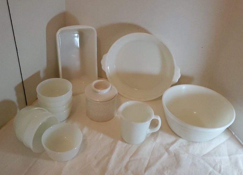 WHITE Bake Ware VINTAGE Glass & PYREX+ Ceramic Butter Keeper 13 Pc Set WHOLESALE