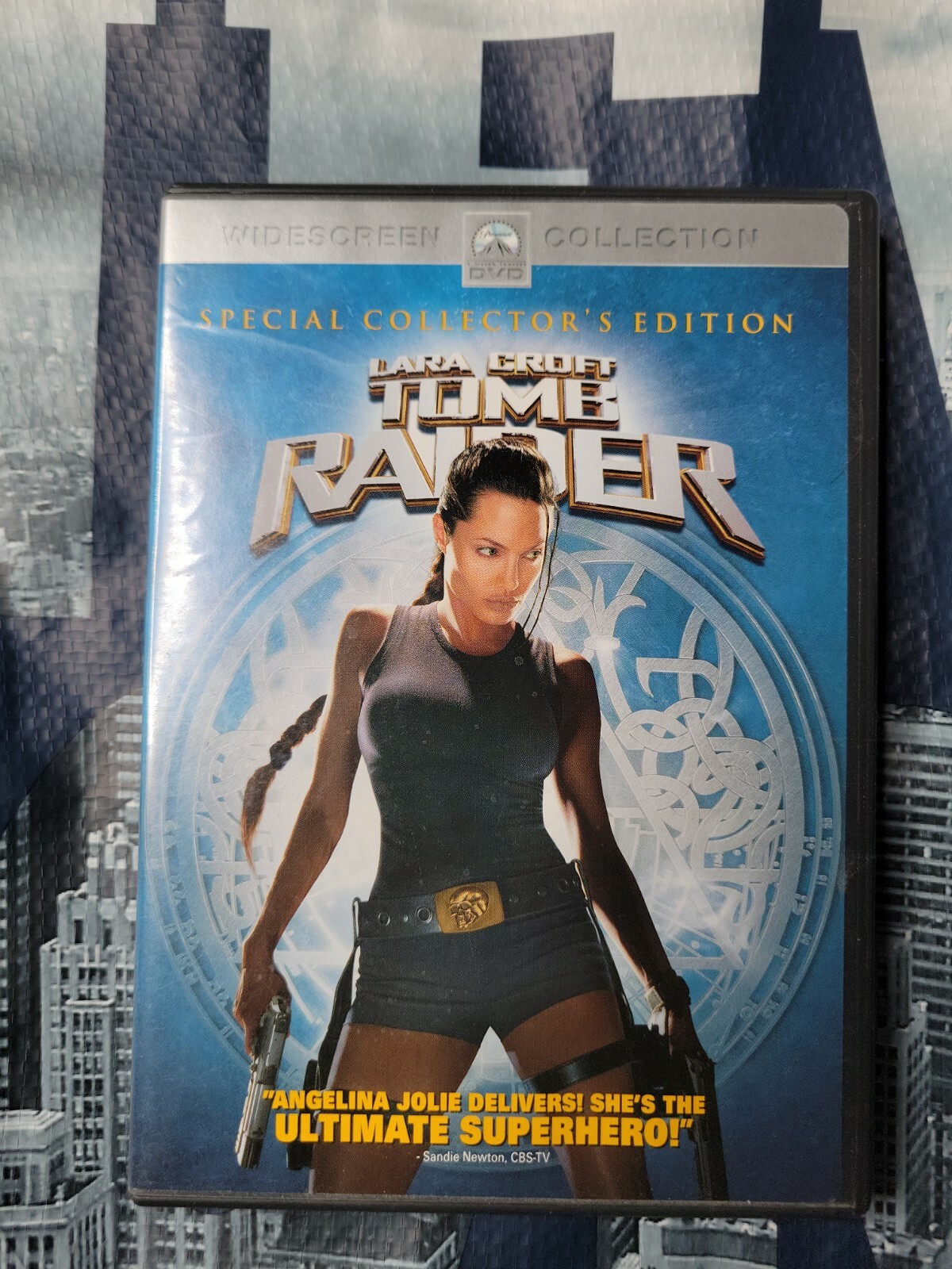 Angelina Jolie is Lara Croft Tomb Raider Action Adventure -  Portugal