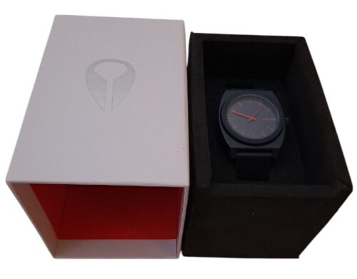 NIXON A119 692 MINIMAL Unisex Watch Dark Navy Color Soft Belt Analog from JPN