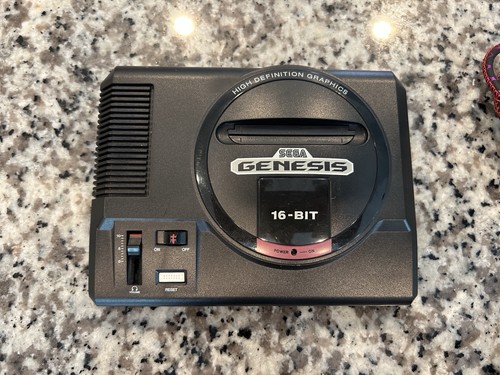 Sega Genesis Mini Classic Console 16 Bit MK-16000 w/ games 2 Controllers Tested - Picture 2 of 3