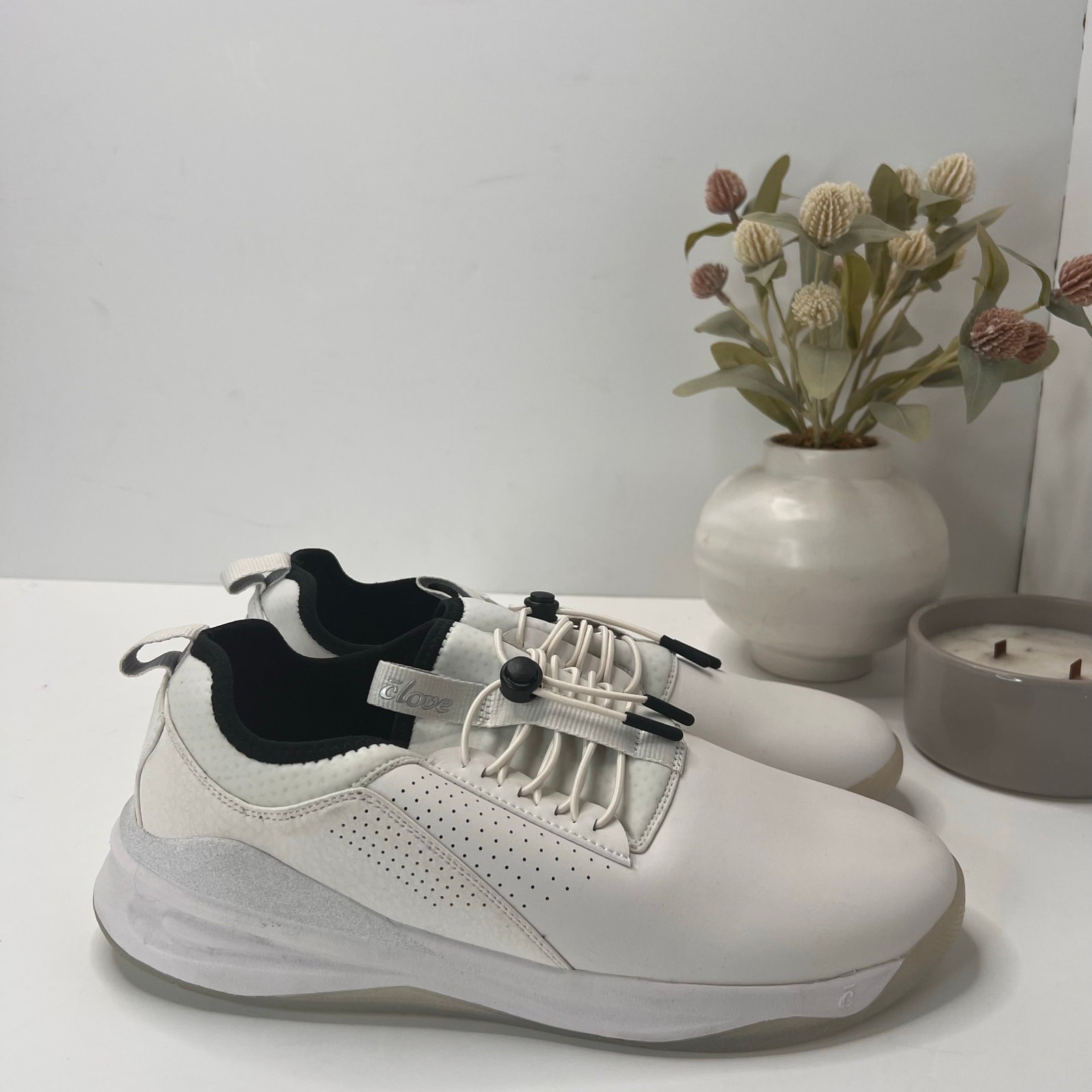 Zapatilla deportiva de enfermería clásica Clove cuello blanco/negro brillante para mujer W11,5/M10 para hombre