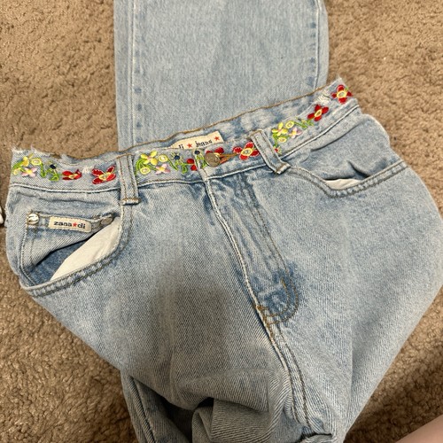 Flower Band Jeans - Picture 2 of 2
