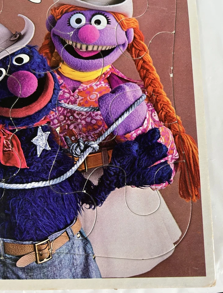 Vintage Sesame Street Frame Tray Puzzle 12 Piece Grover Rosie 1977 Whitman - Image 4 of 4