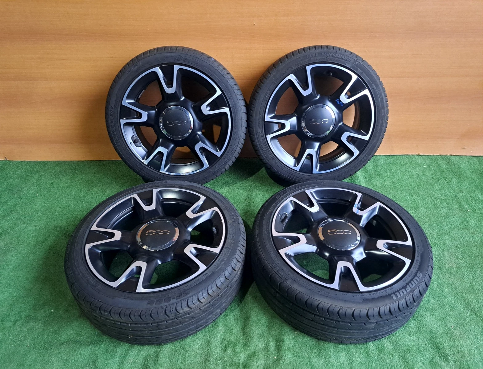 SET 4 CERCHI IN LEGA CON PNEUMATICI FIAT 500s SPORT 3 PORTE 2019 RICAMBI AUTO