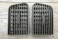 Pair 02-05 Dodge Ram 1500 Center Air Dash Vent Radio Bezel Trim Panel Oem Beige Pair 02-05 Dodge Ram 1500 Center Air Dash Vent Radio Bezel Trim Panel Oem Beige