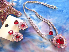 Valentine Necklace  Earring Set Red Hearts Pink Lucite Stone Stunning NEW