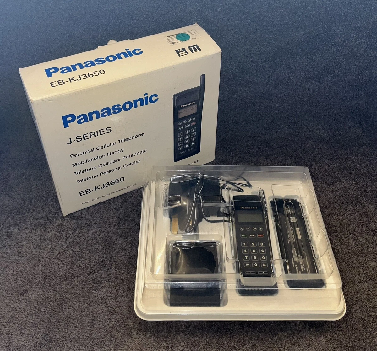 Vieux Téléphone Mobile VK3100 - Rare - Modèle D'exposition - Comme Neuf