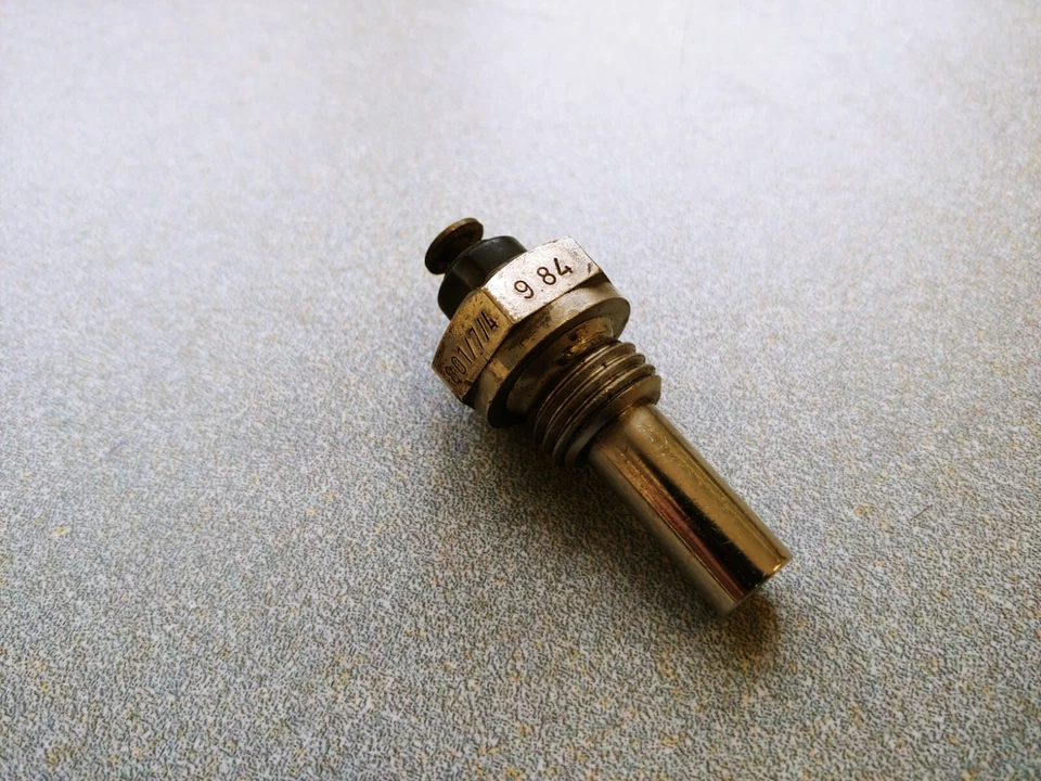 NICE USED ORIGINAL GENUINE PORSCHE 911 964 993 TEMPERATURE SENDING UNIT 9/84 - Изображение 2 из 4