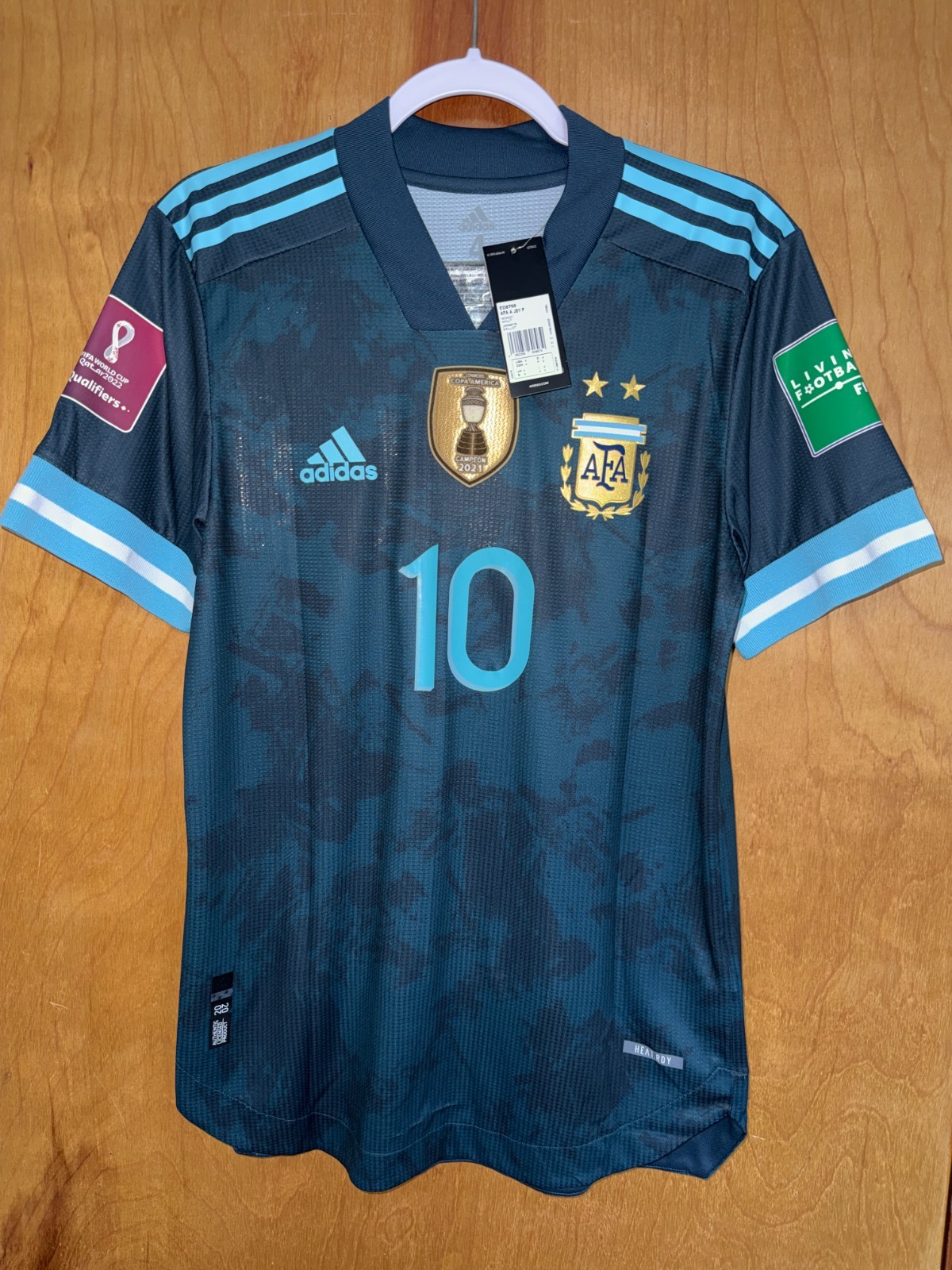 BNWT Player Issue Size 4 2021 World Cup Qualifier Argetnina away #10 Messi shirt
