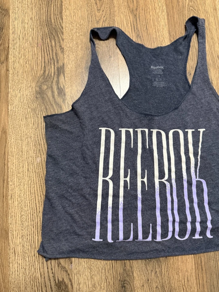 Camiseta sin mangas Reebok, para mujer talla pequeña, azul blanco púrpura, camiseta corta, espalda deportiva Foto 3 de 4