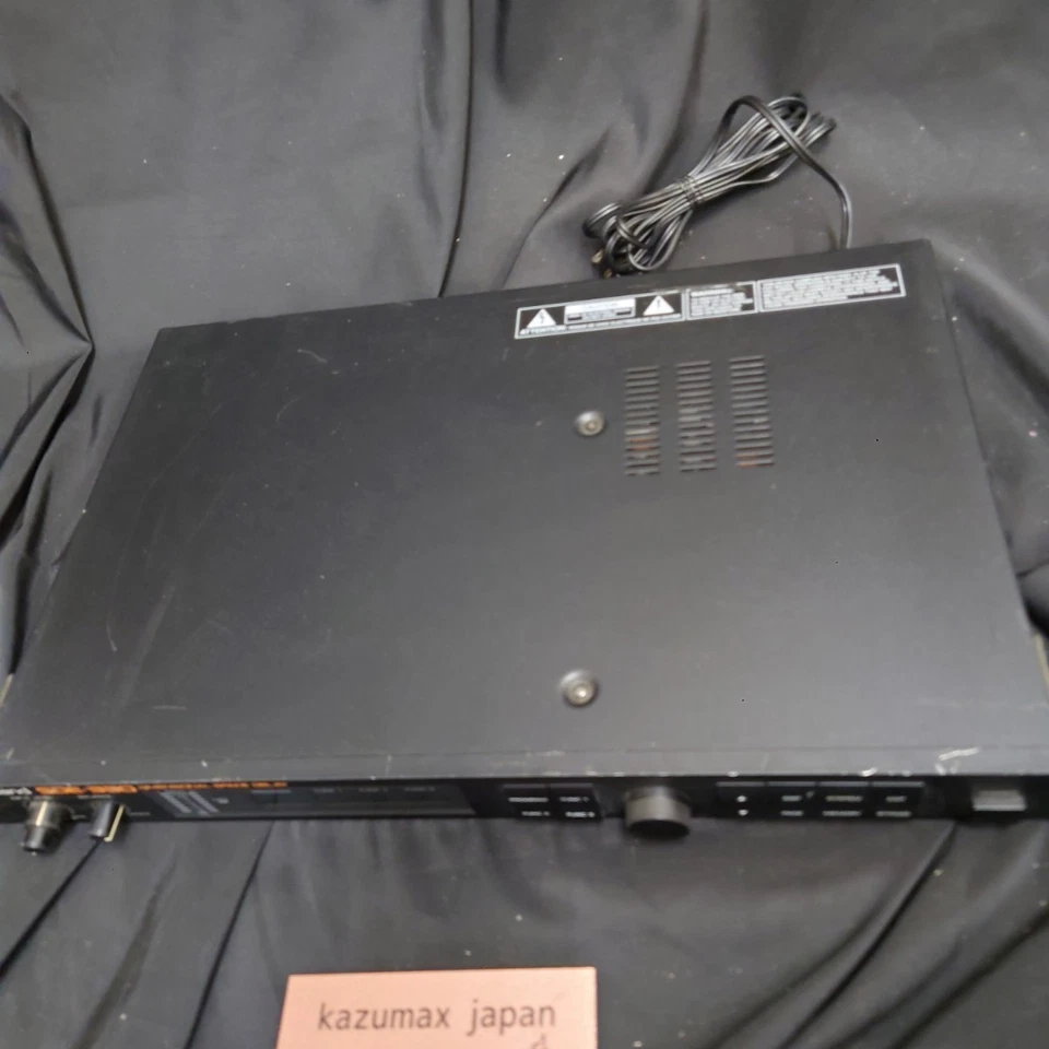 Roland SDE-330 Dimensional Space Delay Digital Rackmount Effects Processor - Image 4 of 4