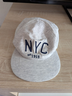 H&M Mütze Kappe Schildkappe Cappy grau NYC Junge Baby Sonnenschutz