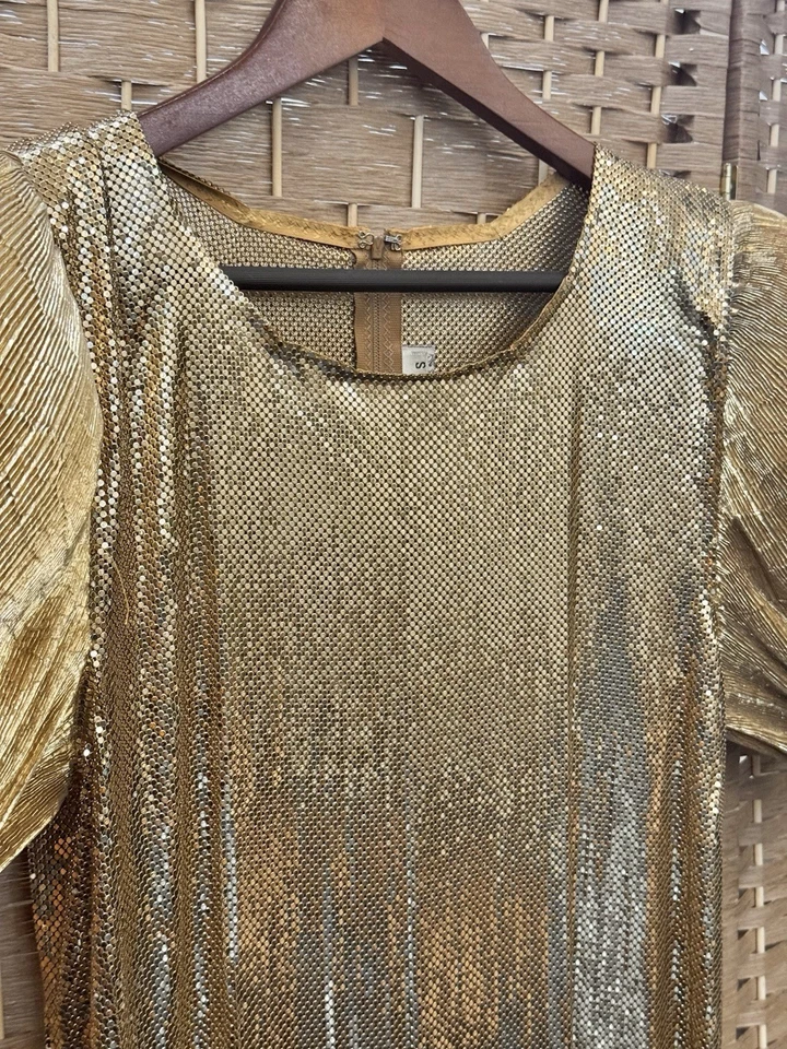 Vtg Whiting & Davis Liquid Gold Metal Mesh Top 1980s, Crinkle Puff Sleeve Size S - Image 2 of 4
