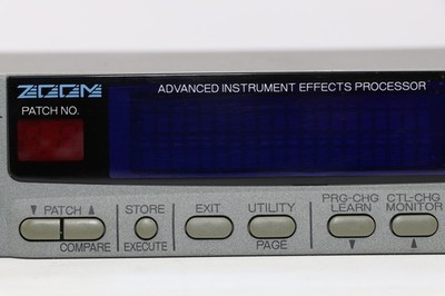 Repaired Zoom 9030 Advanced Instrument Effects Processor W/Adapter