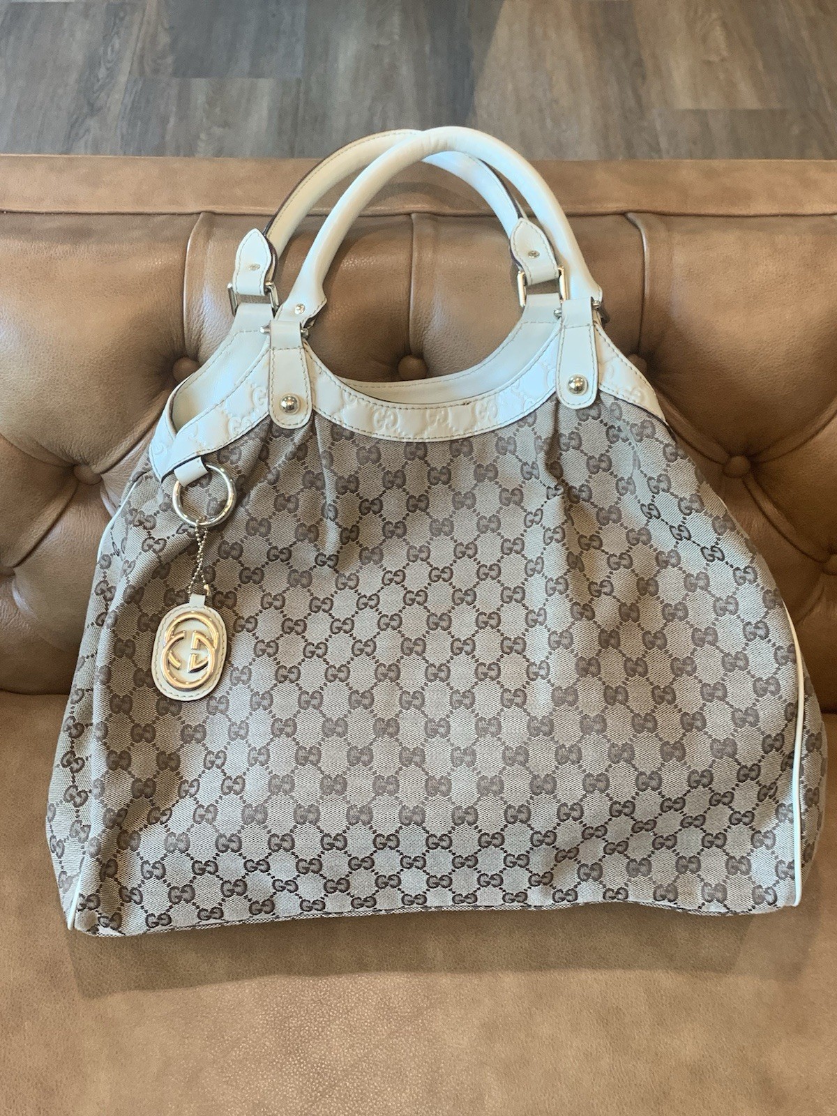 Authentic GUCCI Logo Sukey GG Pattern Shoulder Ba… - image 3