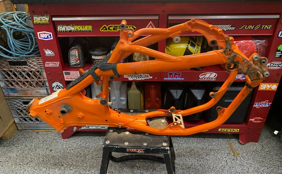 KTM 350 EXC-F OEM BASTIDOR CHASIS 2015 KTM 350 EXC-F BASTIDOR PRINCIPAL CHASIS KTM 350 Foto 3 de 4