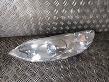 Feu avant (phare) Peugeot 2008