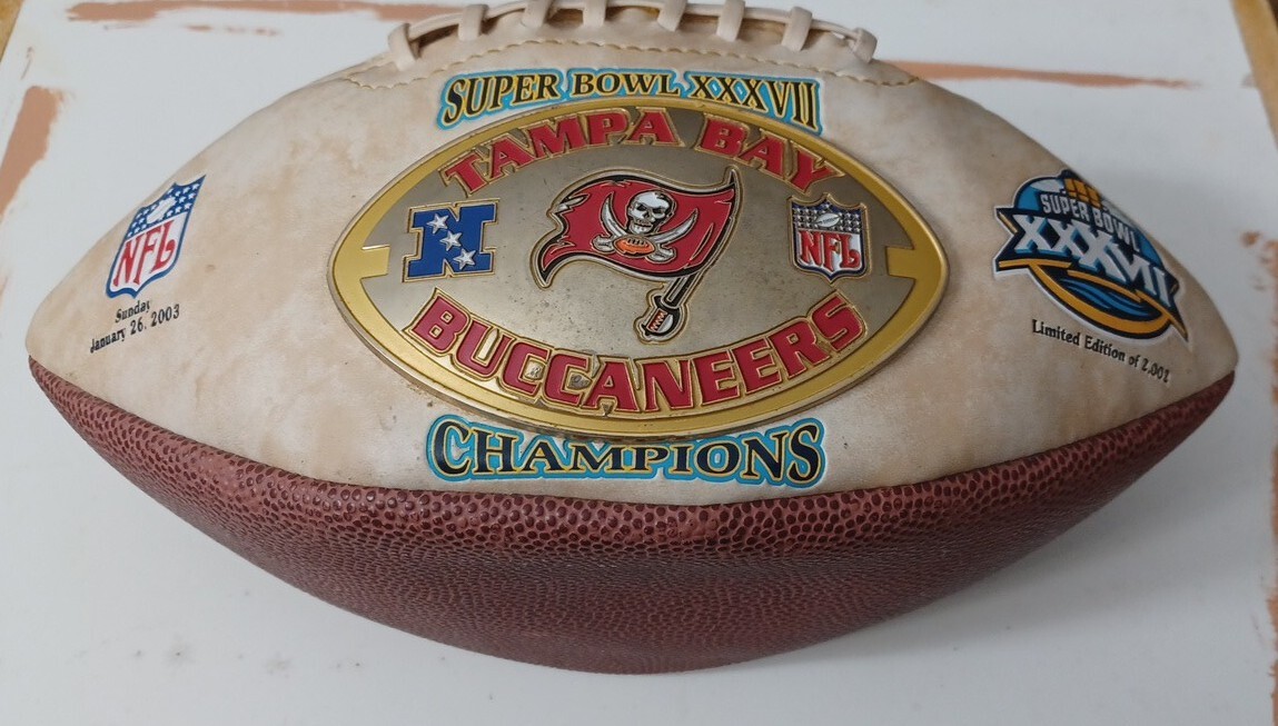 SUPER BOWL XXXVII TAMPA BAY BUCCANEERS FOOTBALL JAN, 26 2003