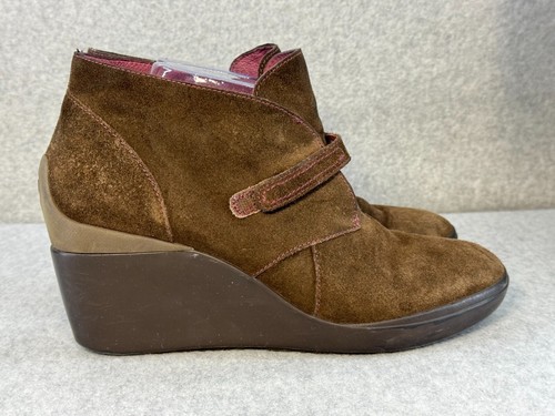 Tsubo Wedge Booties Decari Brown Suede Hook & Loop Ankle Boots Womens Size 10 - Picture 5 of 9