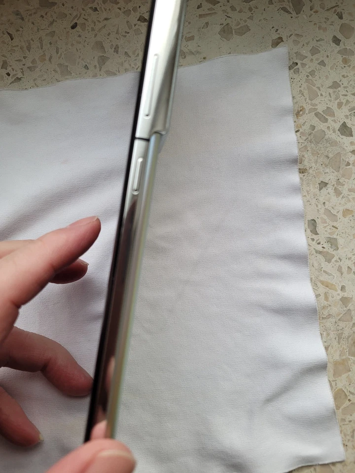 Samsung Galaxy S21 Ultra 5G - 256GB - Phantom Silver (Ohne Simlock) (Dual-SIM) - Bild 4 von 4